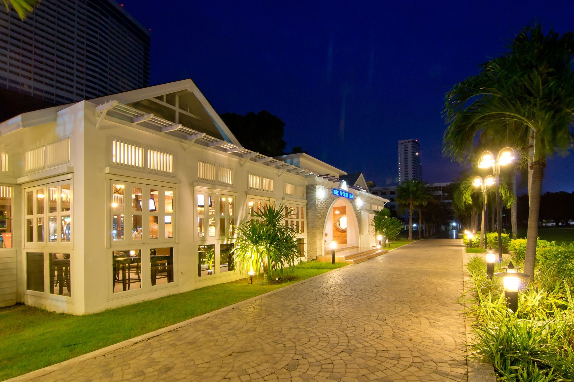 乔木提恩大使市翼酒店 Ban Nong Hin  外观 照片